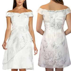 ADRIANNA PAPELL Silver & White Floral Jacquard Cocktail Dress - Size 8